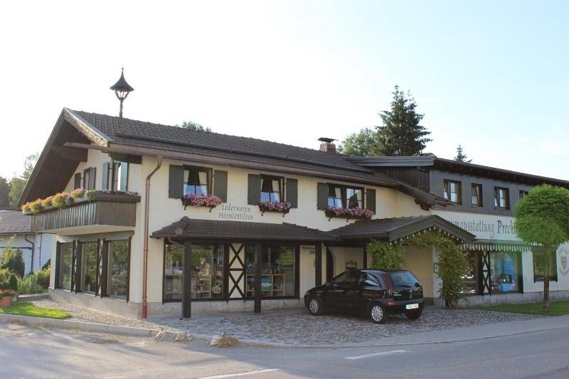 Gaestehaus Sattlerhof 基姆湖畔贝尔瑙 外观 照片